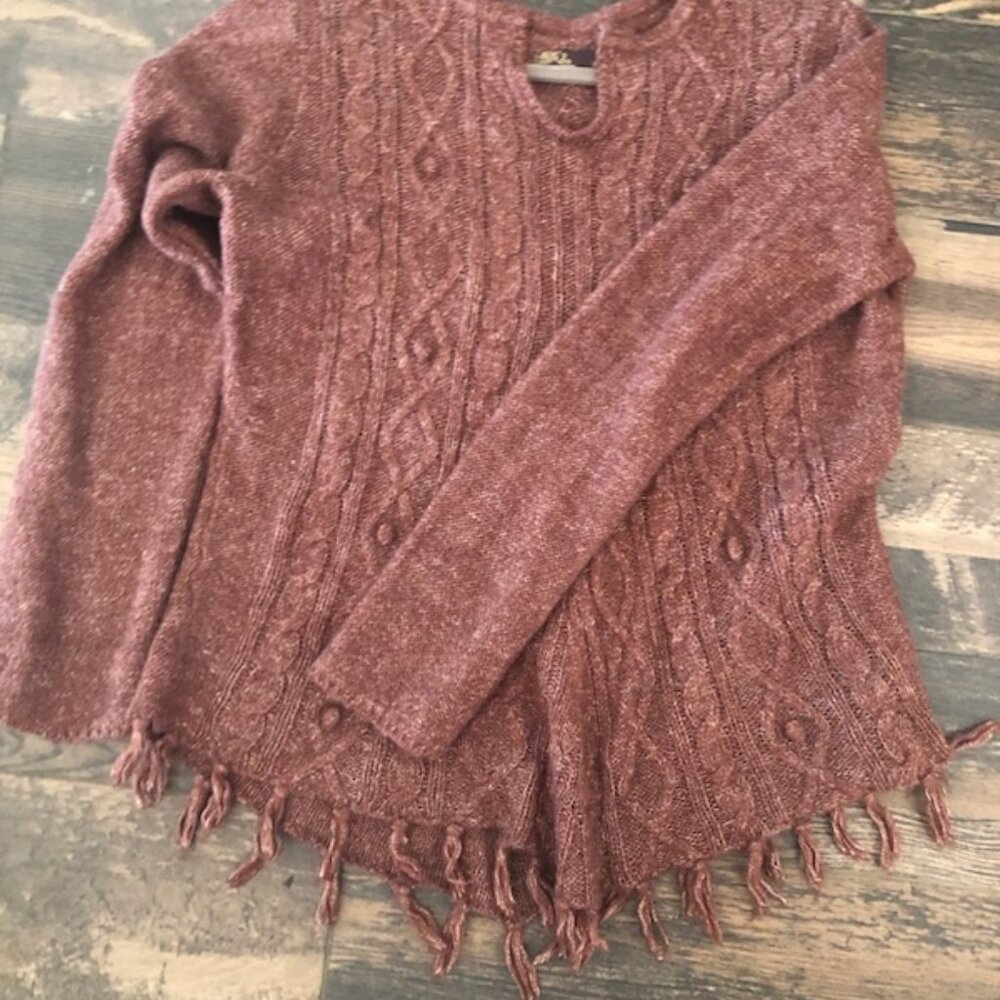 sweater - Picture 1 of 1